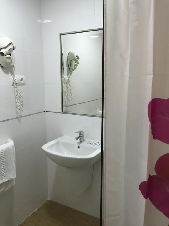 Quadruple Room,184677051:JPEG